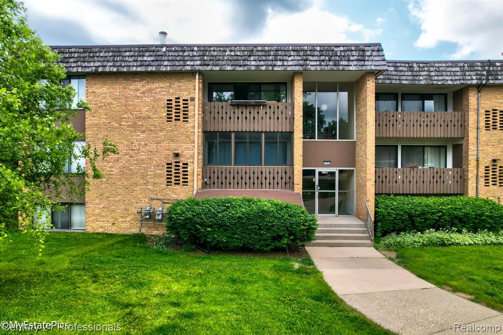 2102 PAULINE Boulevard, 102, Ann Arbor, MI 48103 — Photo 19