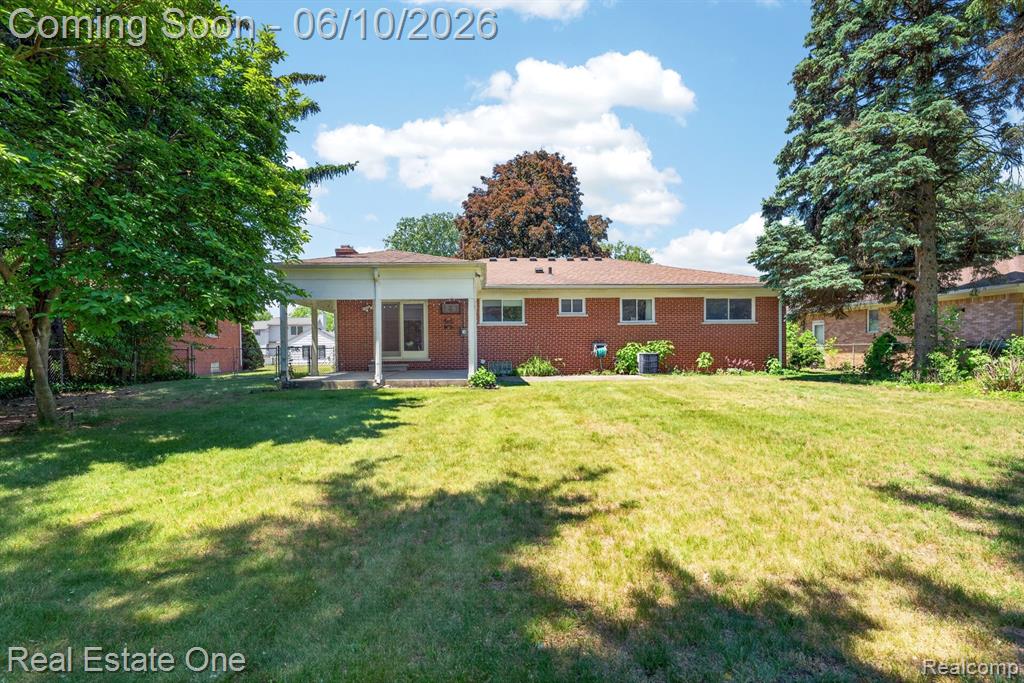 9421 Pine Street, Taylor, MI 48180 — Photo 27