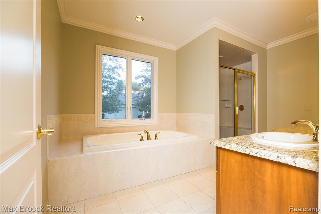 52221 Chickadee, Shelby Twp, MI 48315 — Photo 44