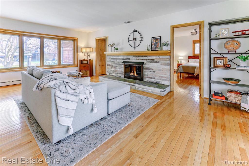 488 ORCHARDALE Drive, Rochester Hills, MI 48309 — Photo 24
