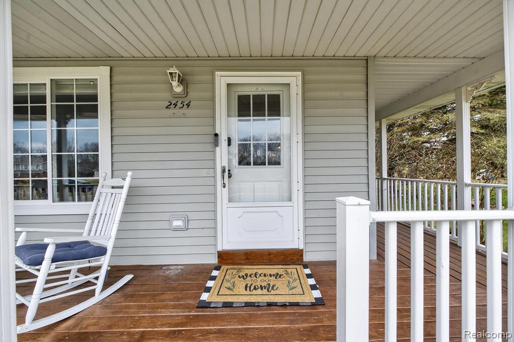 2454 Calvin Court, Pinckney, MI 48169 — Photo 4