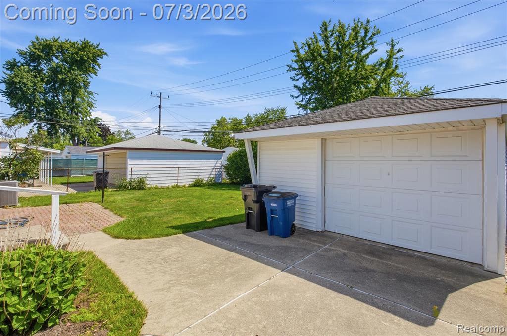 8516 Perrin Avenue, Westland, MI — Photo 35
