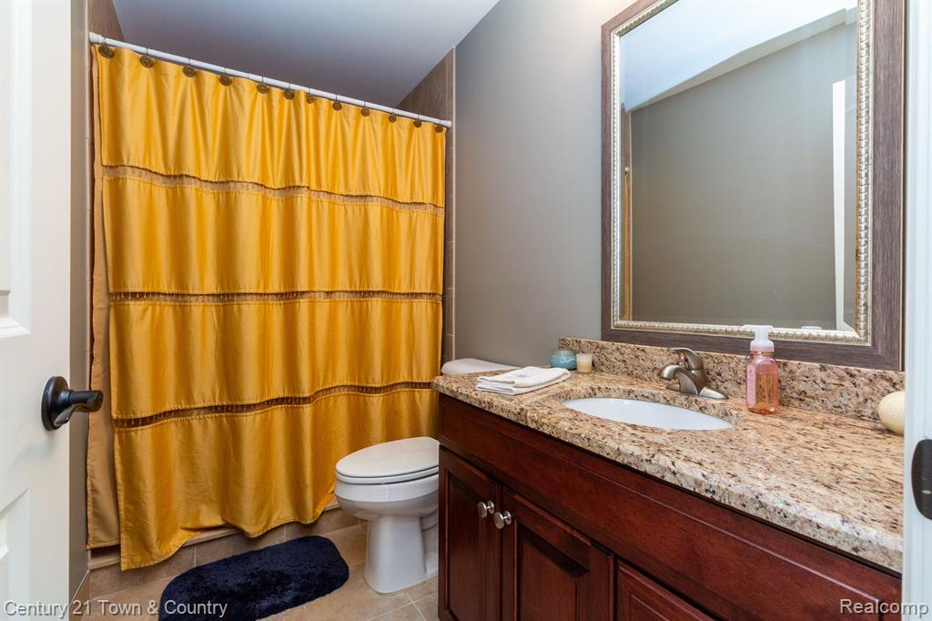 54152 Deer Ridge Court, Rochester, MI 48307 — Photo 40