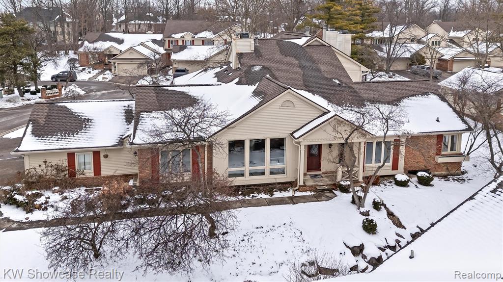 6933 Pebble Park Circle, 83, West Bloomfield, MI — front exterior