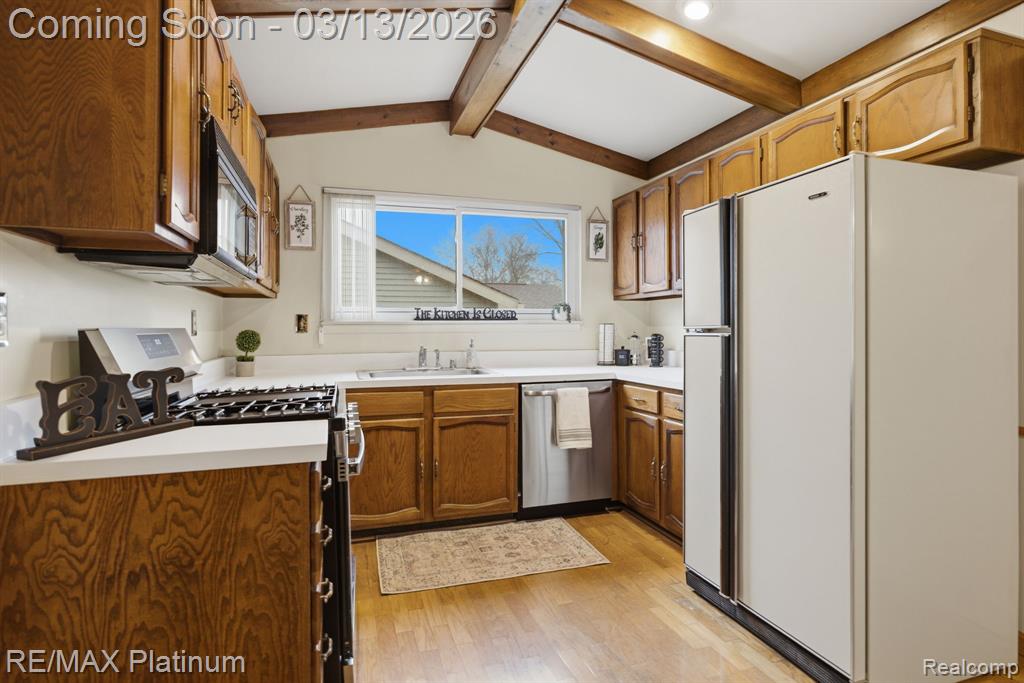 834 Abbey Lane, Milford, MI 48381 — Photo 7