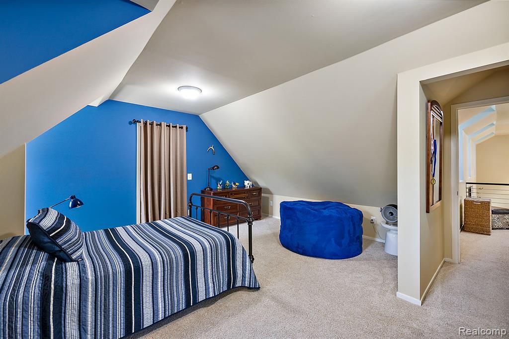 733 LONGFORD Drive, Rochester Hills, MI 48309 — Photo 60