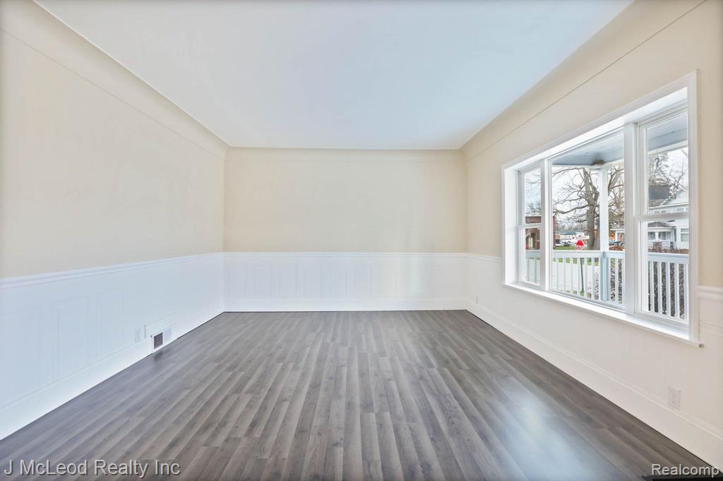 4804 CENTER Street, Millington, MI 48746 — Photo 9
