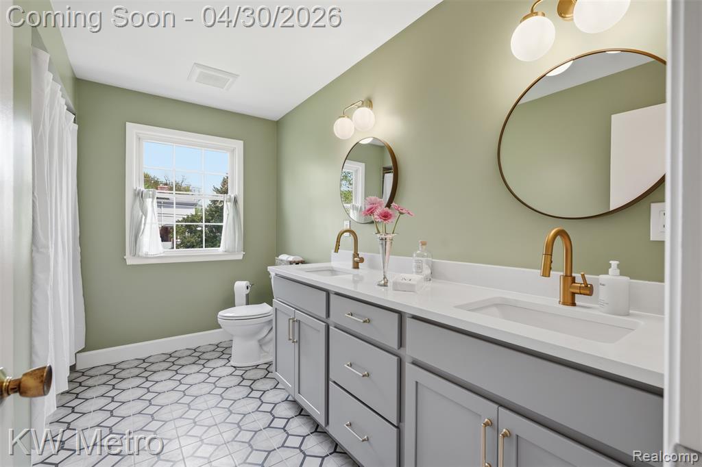 34180 Schulte Drive, Farmington, MI 48335 — Photo 23