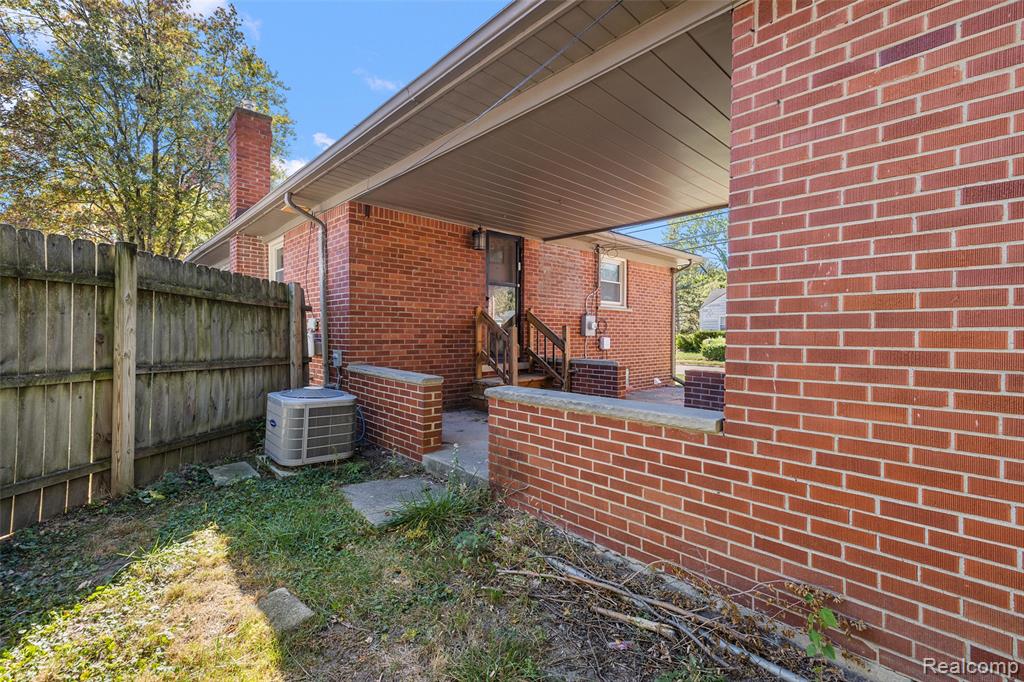 505 E Meyers Avenue, Hazel Park, MI 48030 — Photo 39