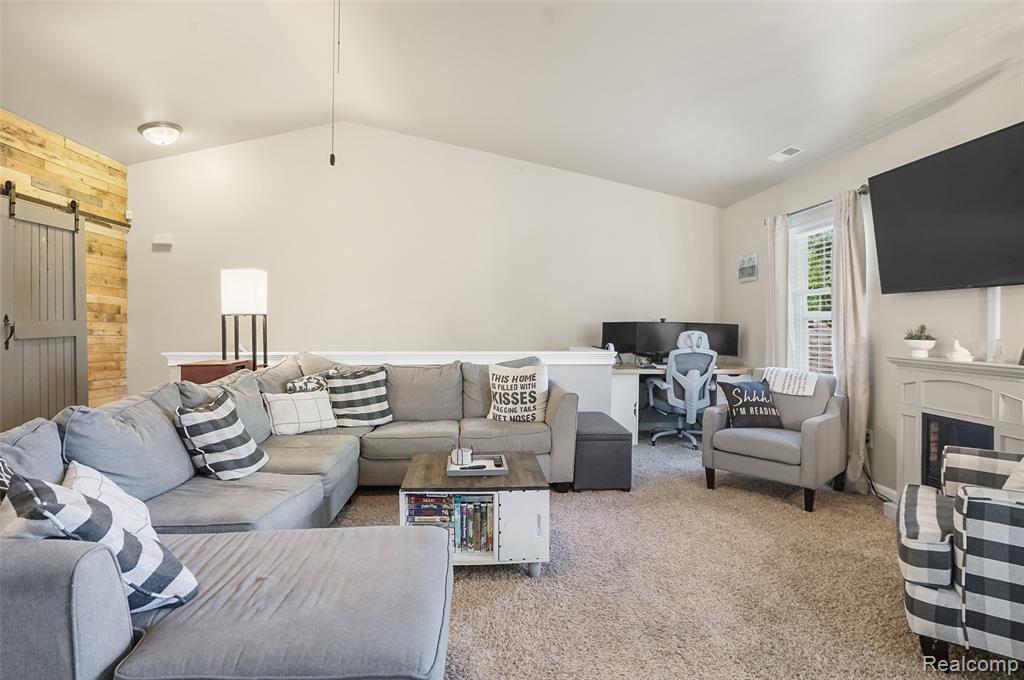 939 Eagle Drive, Fenton, MI 48430 — Photo 9