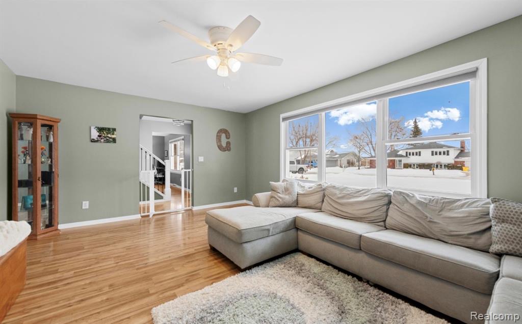 28426 Chatham Road, Grosse Ile, MI 48138 — Photo 9