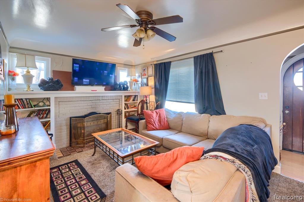 238 E Nepessing Street, Lapeer, MI 48446 — Photo 4