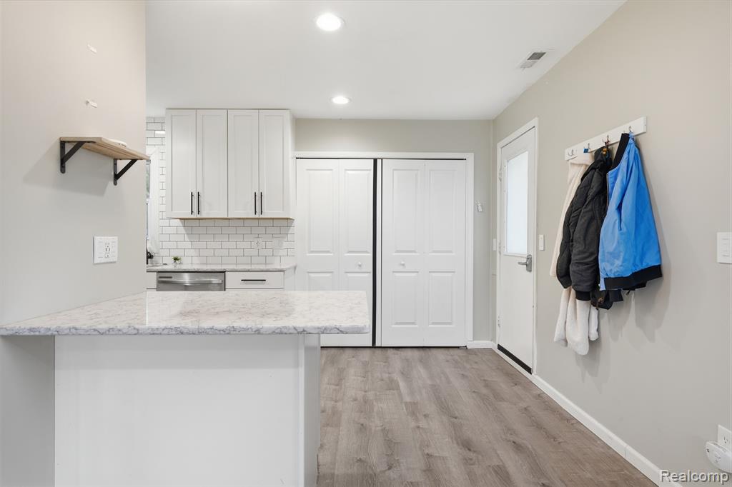 2937 E Walton Blvd, Auburn Hills, MI 48326 — Photo 9