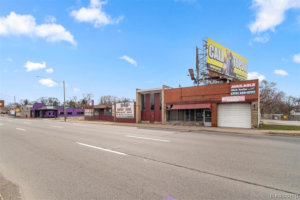 17521 W 8 Mile Road, Detroit, MI 48235 — Photo 19