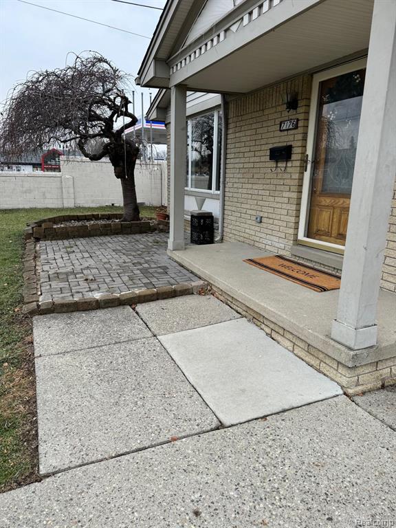 7176 N Gulley Road, Dearborn Heights, MI 48127 — Photo 2
