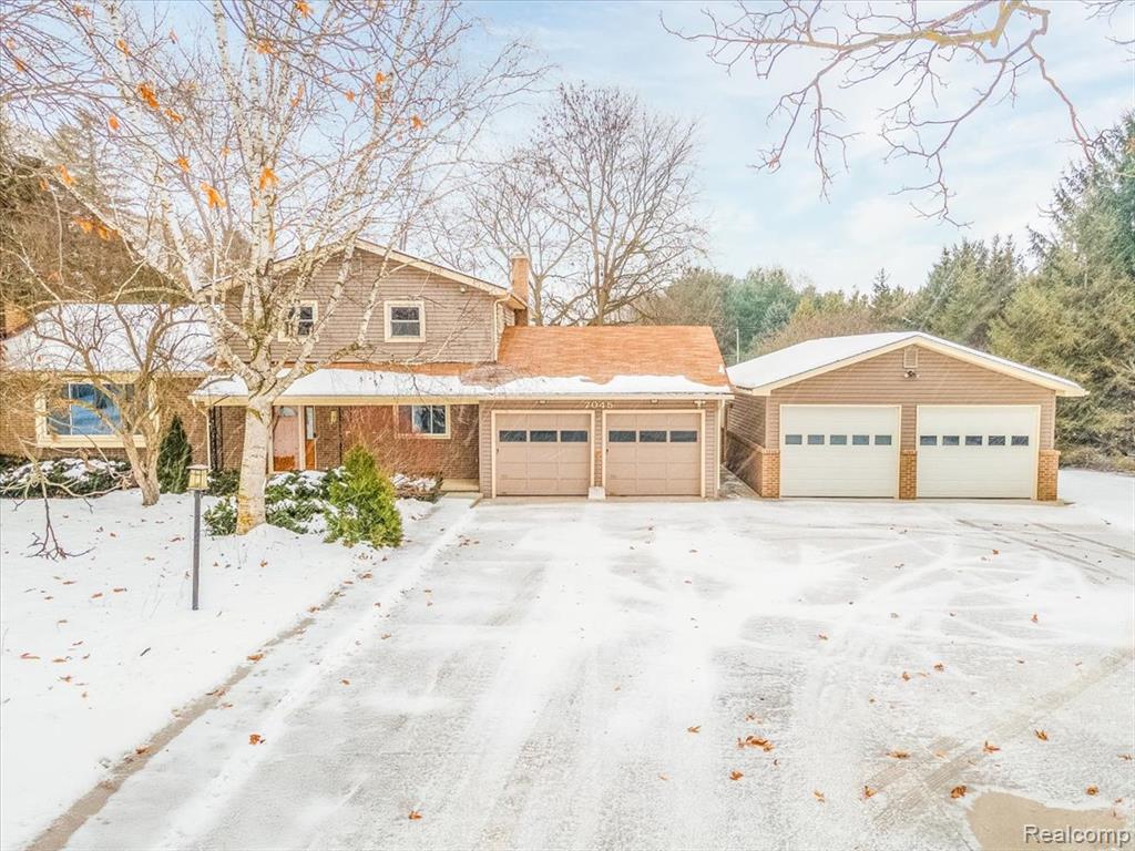7045 CRANE Road, Ypsilanti, MI 48197 — Photo 2