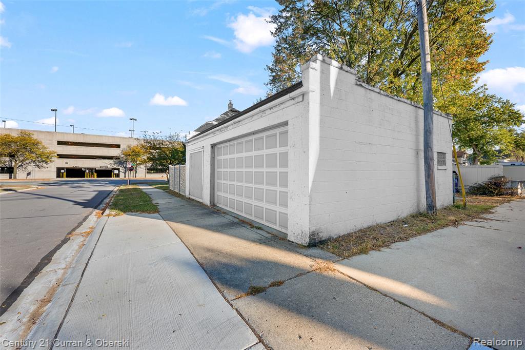 902 S Washington Avenue, Royal Oak, MI 48067 — Photo 20