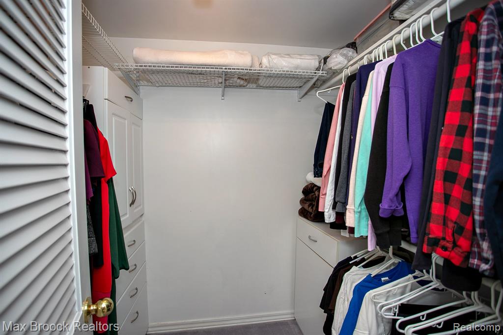 10445 Lincoln Drive, Huntington Woods, MI — Photo 30
