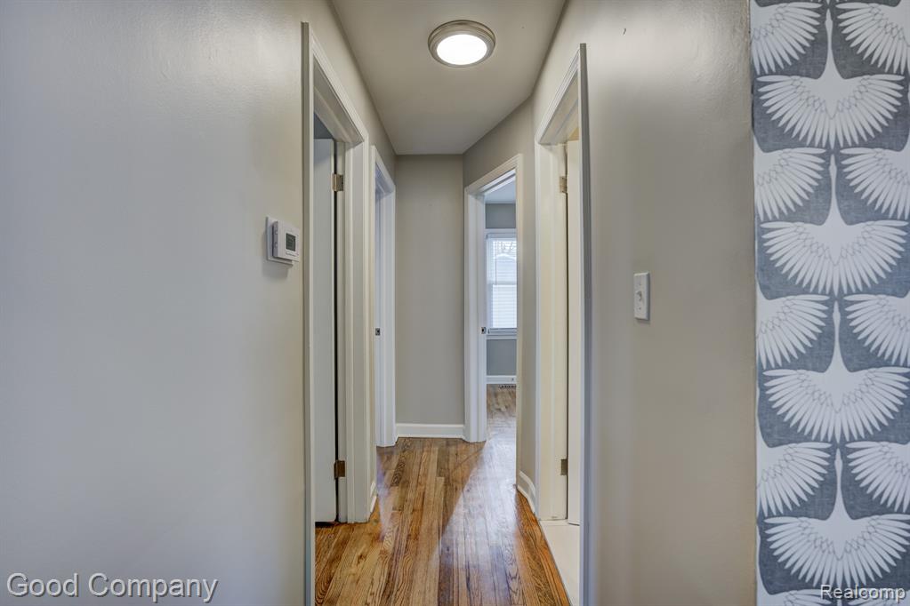 903 ROYAL Avenue, Royal Oak, MI 48073 — Photo 13
