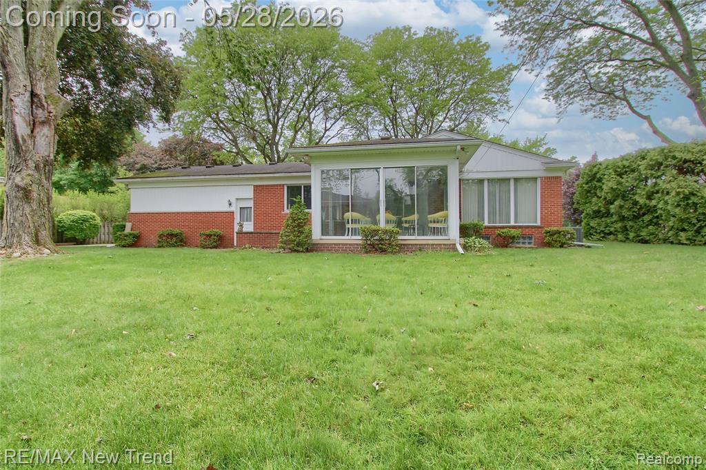 32216 Craftsbury Road, Farmington, MI 48334 — Photo 28