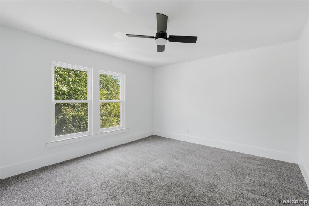 255 Poplar Street, Wyandotte, MI 48192 — Photo 18