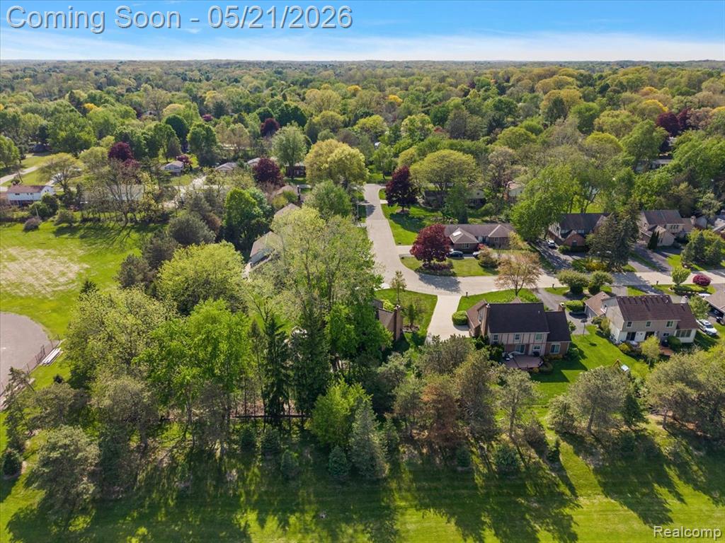 33891 Yorkridge Street, Farmington, MI 48331 — Photo 22