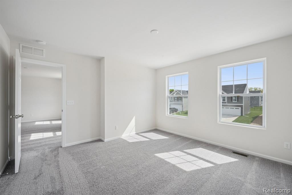 391 Edge Brook Drive W, Holly, MI 48442 — Photo 16