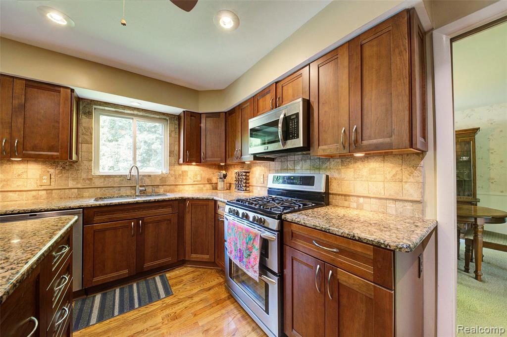 6788 Balmoral Terrace, Clarkston, MI — Photo 10
