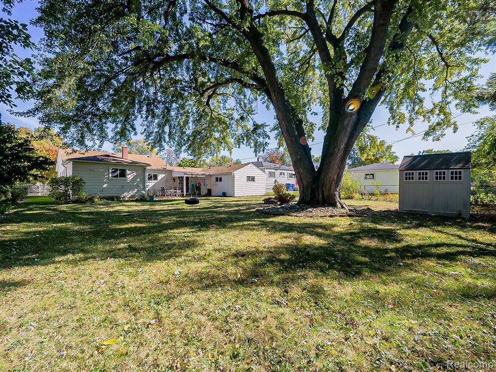 4656 Edgewood Street, Dearborn Heights, MI 48125 — Photo 25