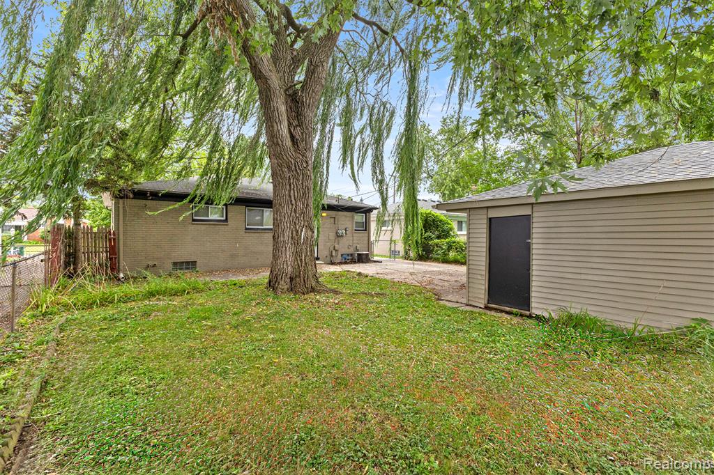 524 E Rose Avenue, Garden City, MI — Photo 24