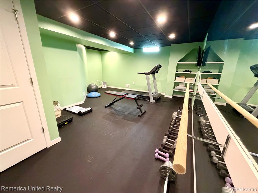 49022 Plum Tree Court, Plymouth, MI 48170 — Photo 50