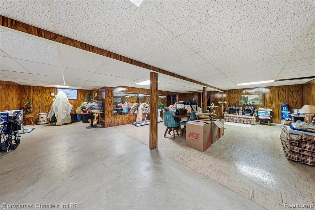 713 Moorland Drive, Grosse Pointe Woods, MI 48236 — Photo 20