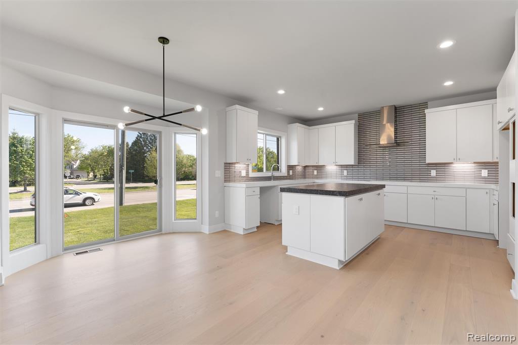 3989 Capstan Ct, Troy, MI 48083 — Photo 6