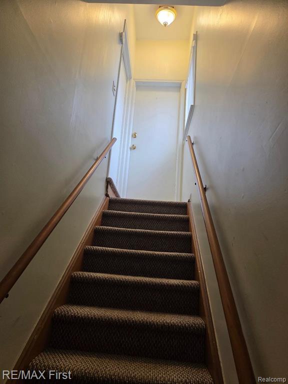 19285 Rockcastle Street, Harper Woods, MI 48225 — Photo 10