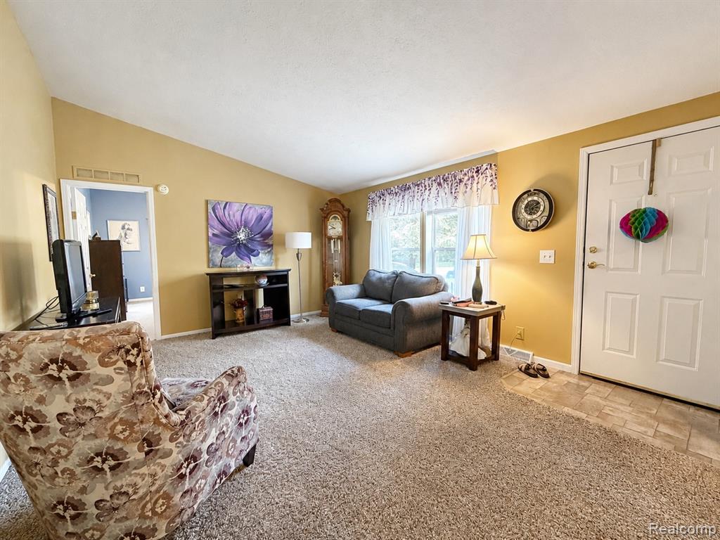 551 Twin Lakes Drive, MI — Photo 9