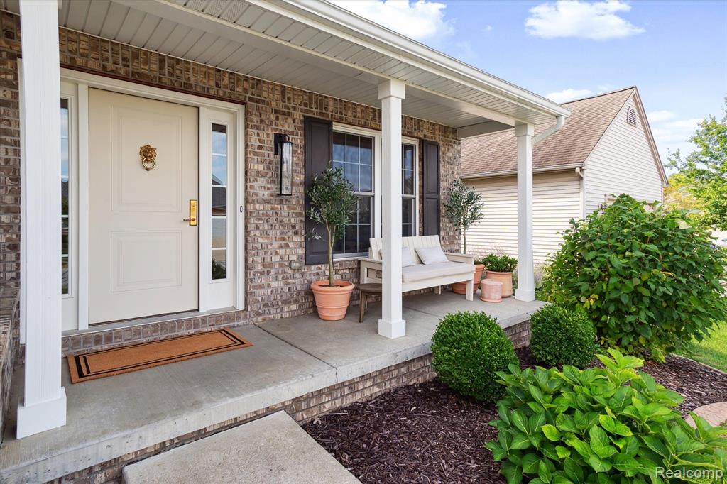 6884 WELLINGTON Drive, Dexter, MI 48130 — Photo 4