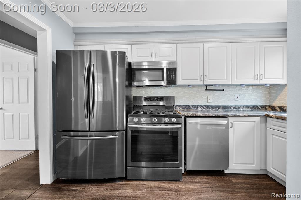 139 Belton Street, Garden City, MI — Photo 11