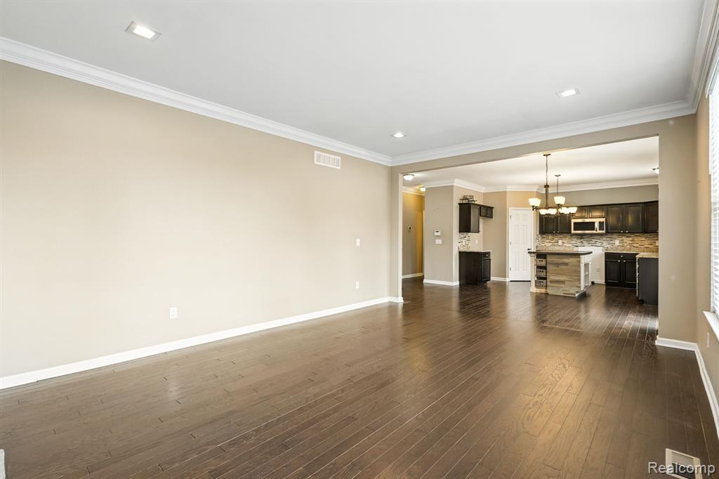 50219 Cheltenham Drive, Macomb, MI 48044 — Photo 10