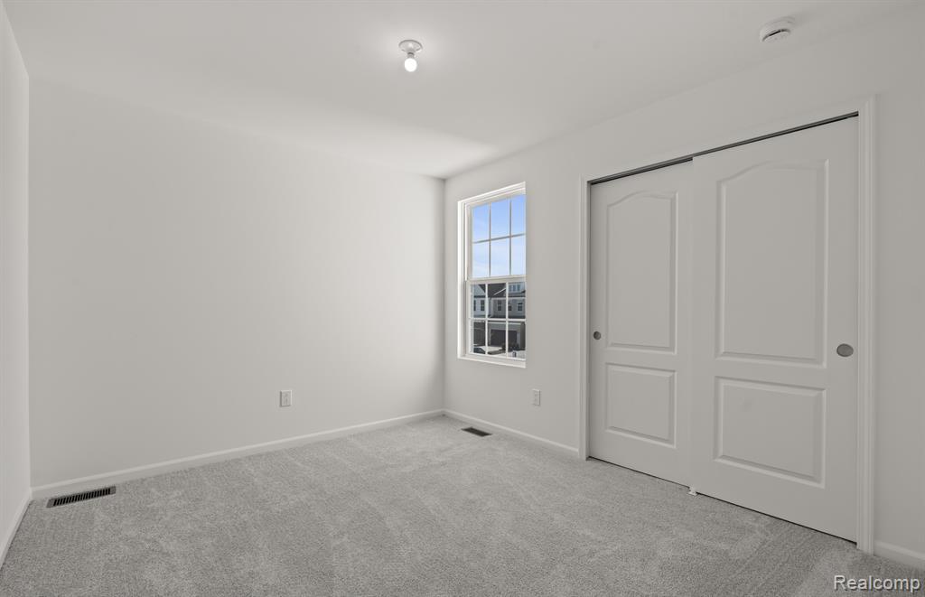 5574 East Spaniel Drive, Ann Arbor, MI 48108 — Photo 24