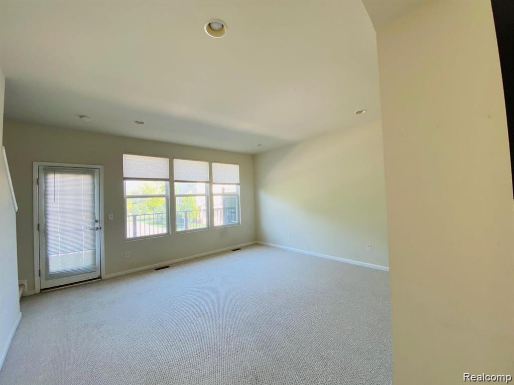 44563 Gwinnett Loop, Novi, MI — Photo 7