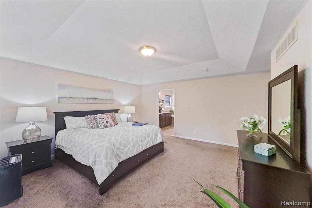 50736 SEVILLA Circle, Novi, MI — Photo 26