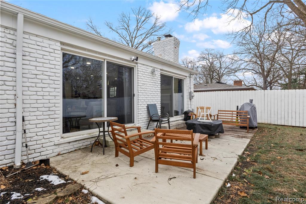 23016 Pembroke Avenue, Detroit, MI 48219 — Photo 8