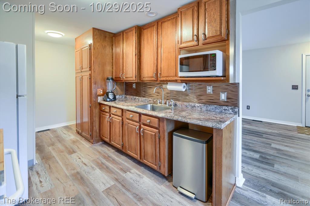 9414 Parkwood N, Davison, MI 48423 — Photo 16