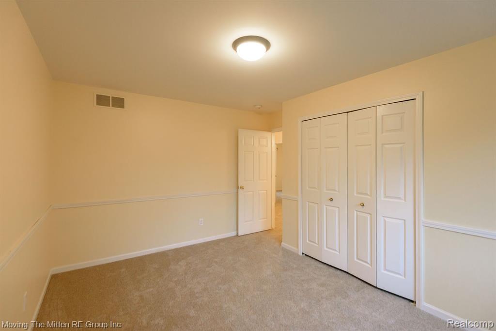 9084 W WALDEN Drive, Van Buren, MI 48111 — Photo 34