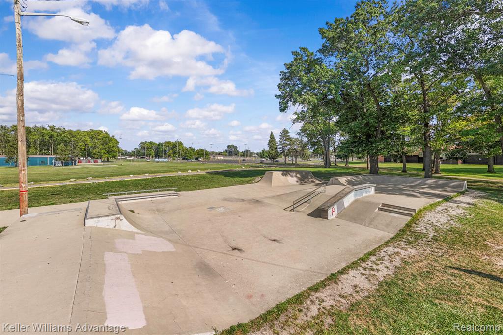 6514 Sharon Street, Garden City, MI — Photo 47