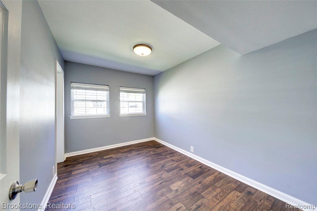 4458 Seeden Street, Waterford, MI 48329 — Photo 26