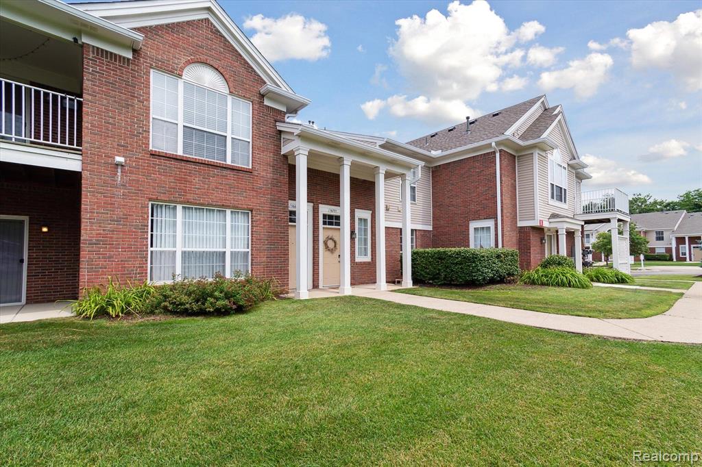 16699 CARRIAGE Way, Northville, MI 48168 — Photo 2