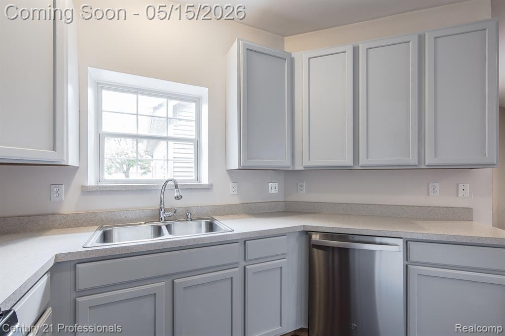 4509 Alexander Pines Drive, Clarkston, MI — Photo 14