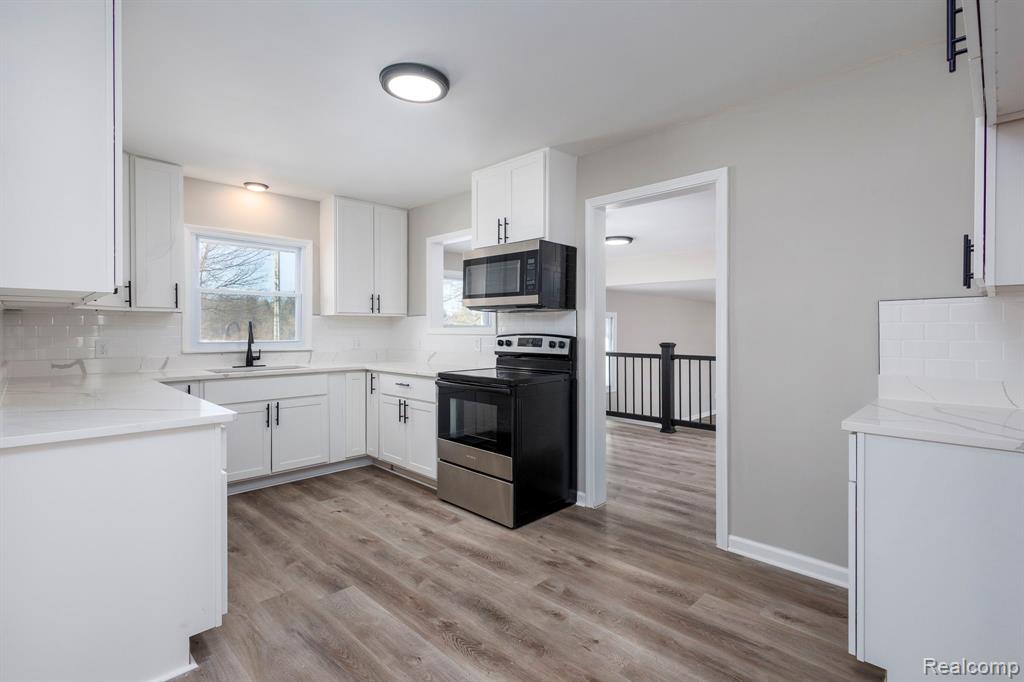 12923 Collins Road, Brockway, MI 48097 — Photo 8