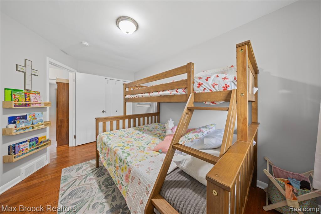 828 W Baker Avenue, Clawson, MI — Photo 21